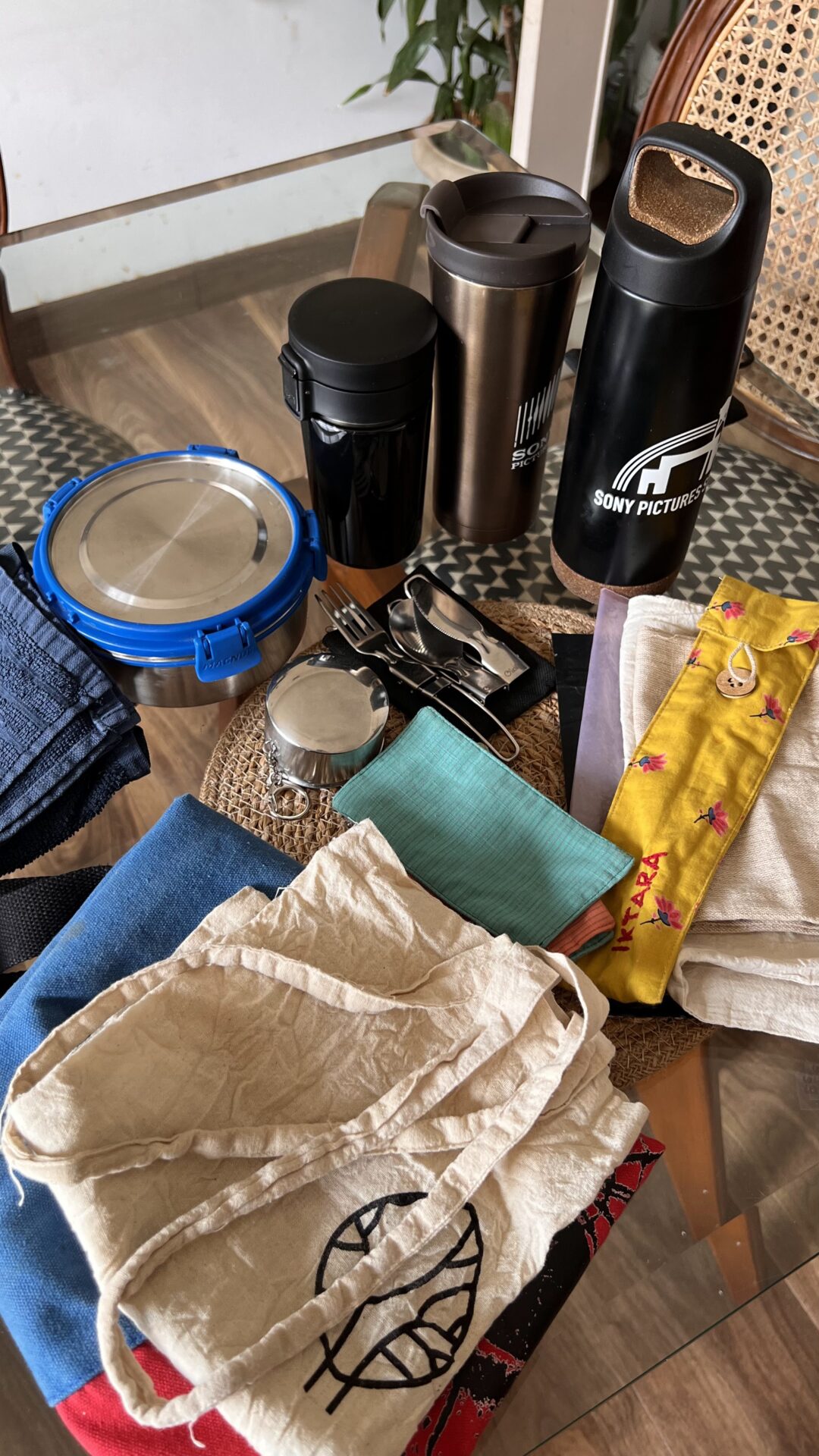 Carry a few cloth bags, containers, cutlery and pouches to avoid plastic bags to keep up with the zero waste travel policy