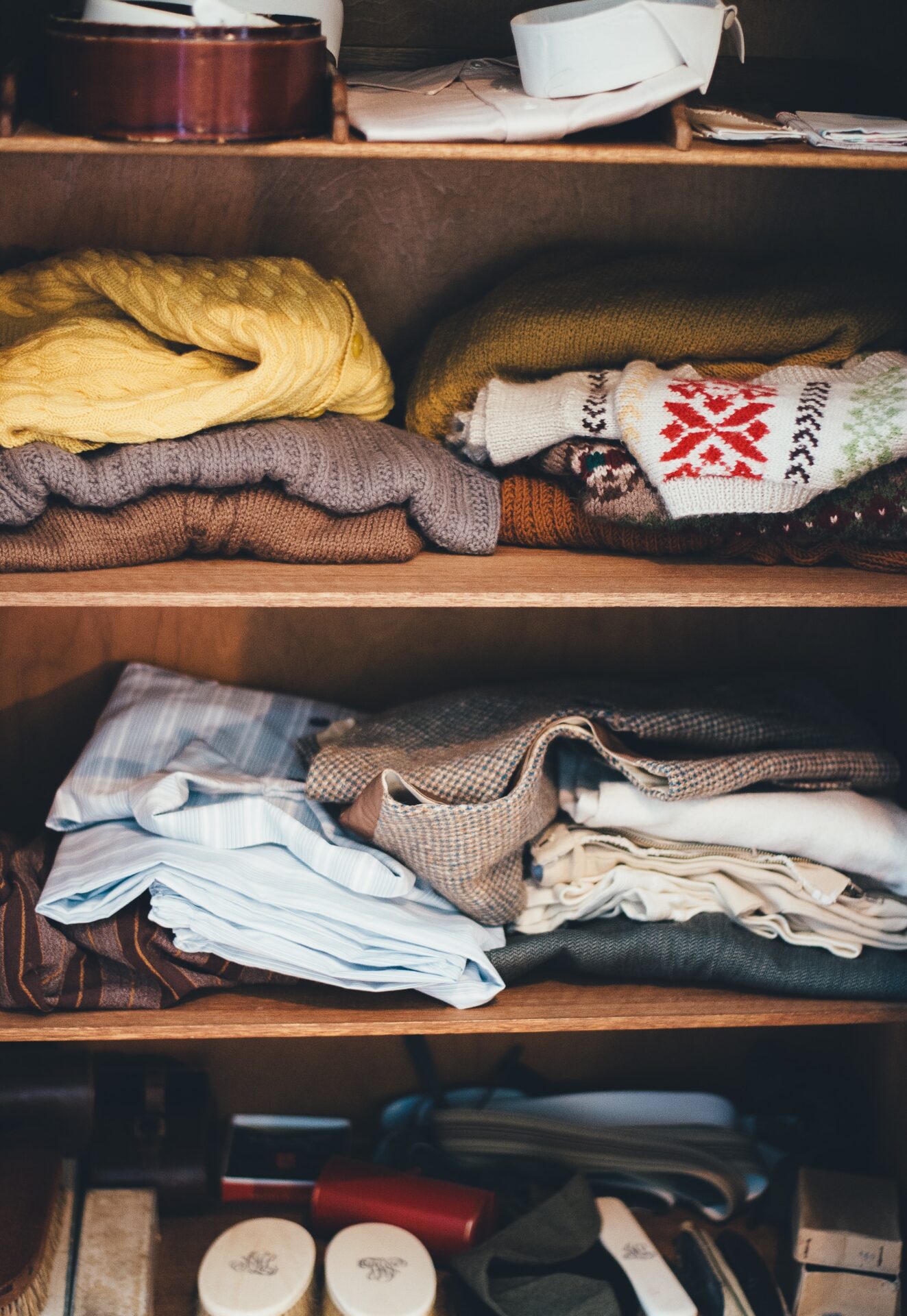 5 ways to store winter clothes better